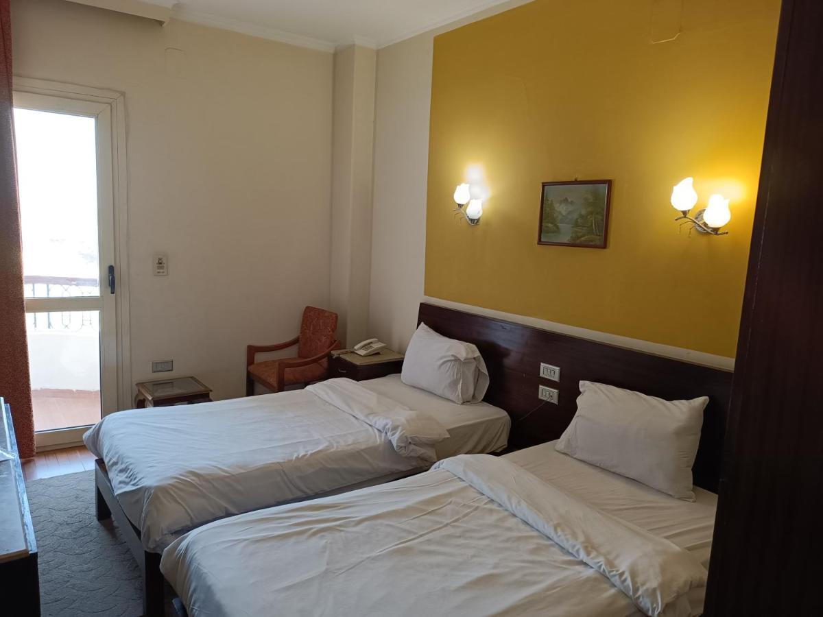 Susanna Hotel Luxor Quarto foto